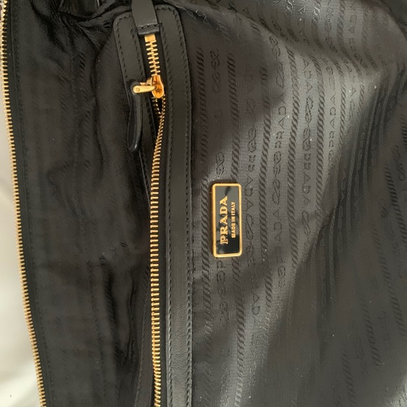 Prada bag - Picture 10 of 12